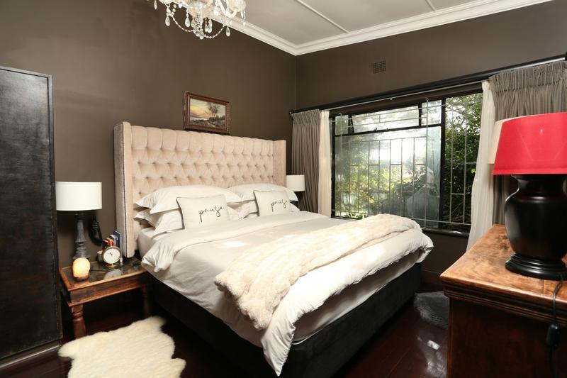 5 Bedroom Property for Sale in Mossel Bay Central Western Cape